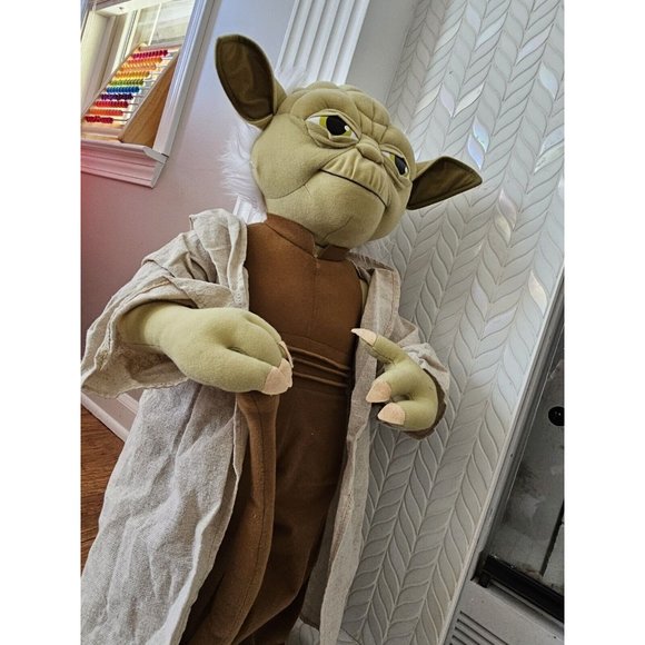 RARE Star Wars Plush Yoda 26" - Store Display 2013 Jumbo HTF Realistic Lucasfilm - Picture 8 of 12